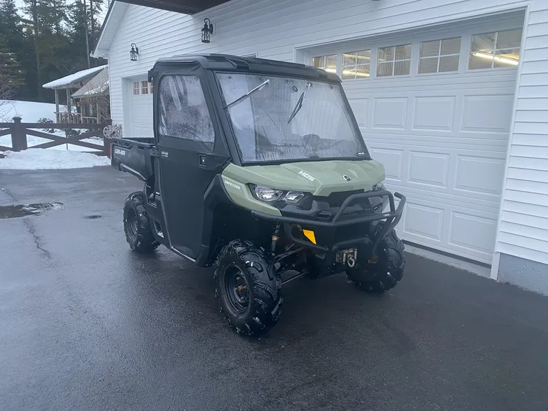 2018 Can-Am Defender HD5 EPS — photo 5 of 8