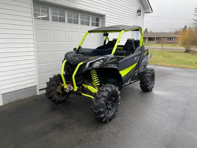 2021 Can-Am Maverick Sport XMR — photo 1 of 1