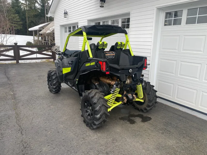 2021 Can-Am Maverick Sport XMR — photo 4 of 4