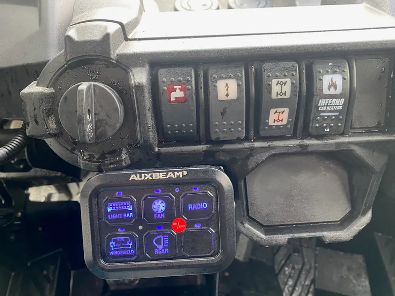 2022 Can-Am Maverick Sport 1000R — photo 8 of 8