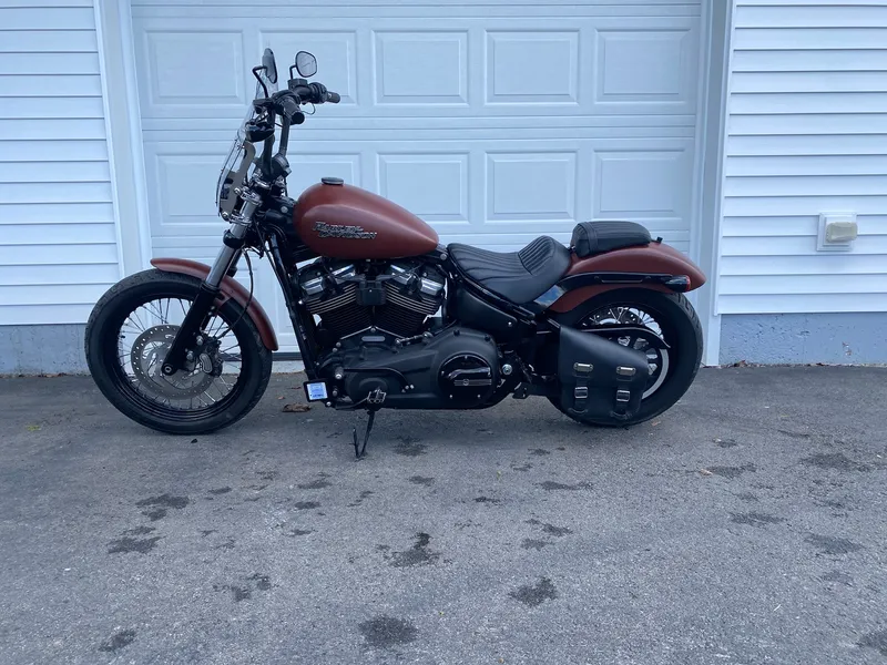 2018 Harley-Davidson Street Bob — photo 2 of 8