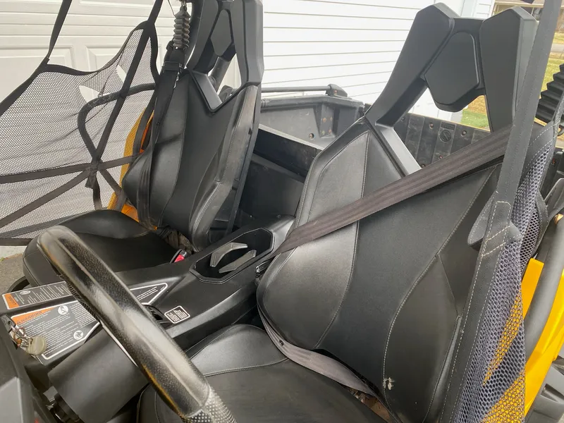 2014 Can-Am Commander XT — photo 9 of 9