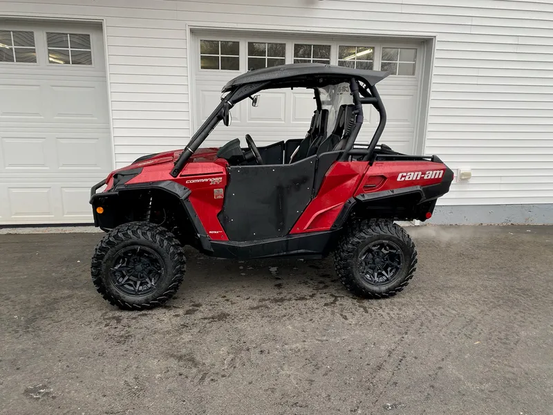 2018 Can-Am Commander 1000R XT — photo 4 of 7