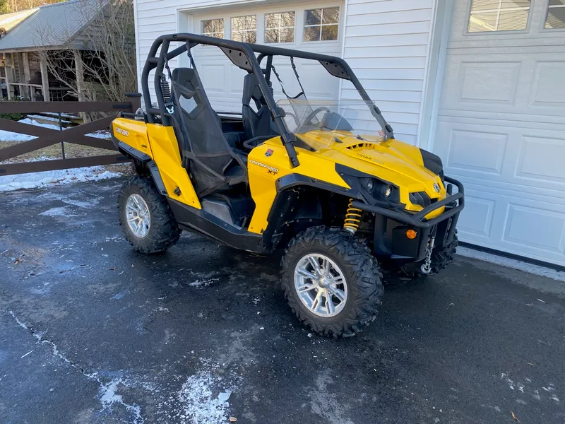 2013 Can-Am Commander 800XT — photo 5 of 9