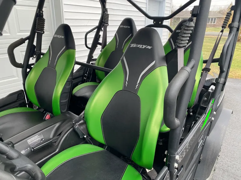 2022 Kawasaki Teryx 4S — photo 8 of 8