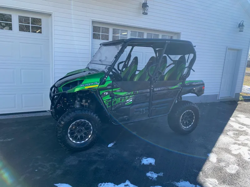 2022 Kawasaki Teryx 4S — photo 3 of 8