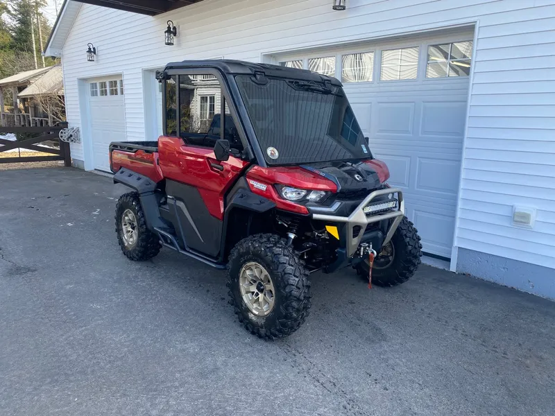 2024 Can-Am Defender HD10 Limited — photo 3 of 9