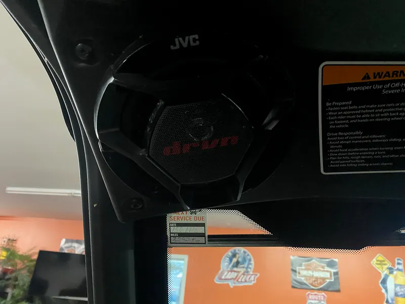 2024 Can-Am Defender HD10 Limited — photo 12 of 13