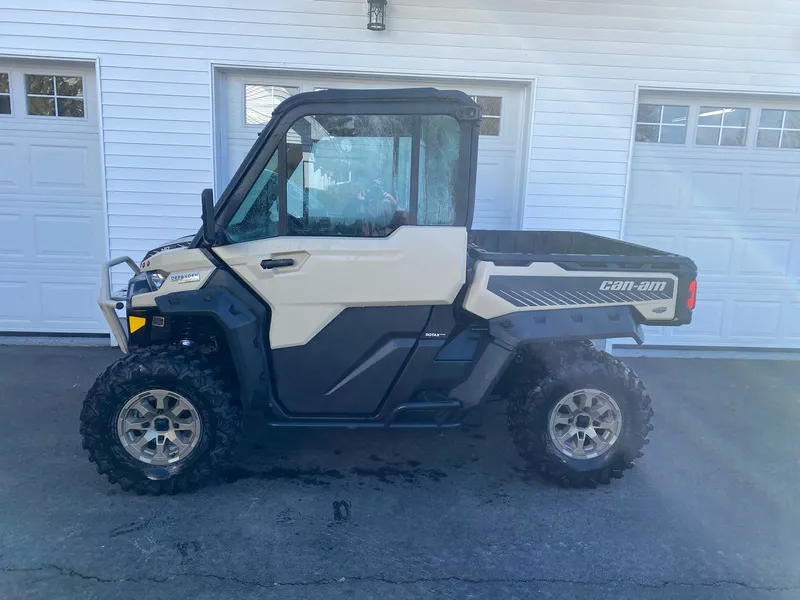 2024 Can-Am Defender HD10 Limited — photo 4 of 13