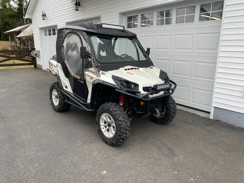 2015 Can-Am Commander 800XT — photo 6 of 14
