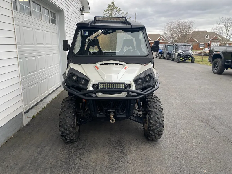 2015 Can-Am Commander 800XT — photo 4 of 14