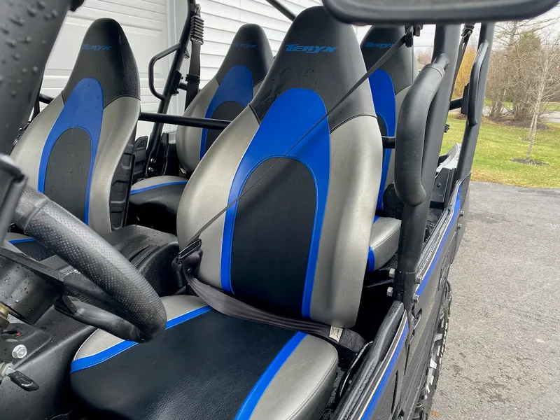 2018 Kawasaki Teryx 4 LE — photo 11 of 12