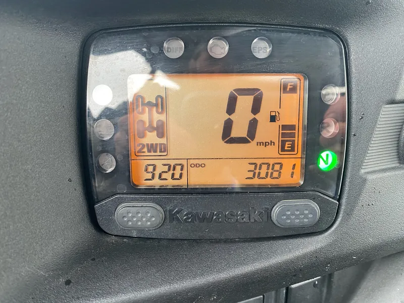 2018 Kawasaki Teryx 4 LE — photo 9 of 12