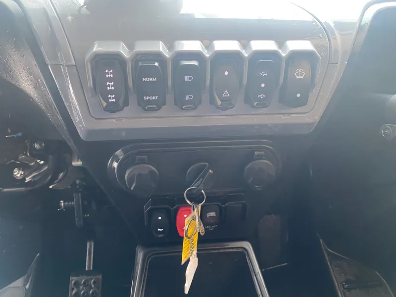 2023 CFMOTO 950 HO Sport — photo 13 of 16