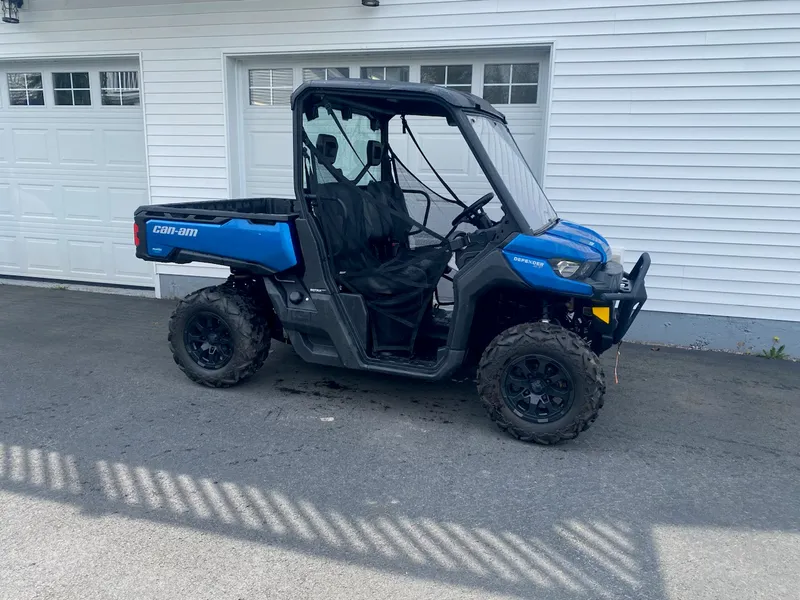 2023 Can-Am Defender XT HD9 — photo 6 of 7