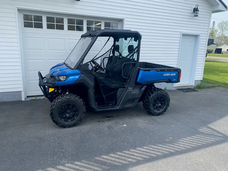 2023 Can-Am Defender XT HD9 — photo 3 of 7