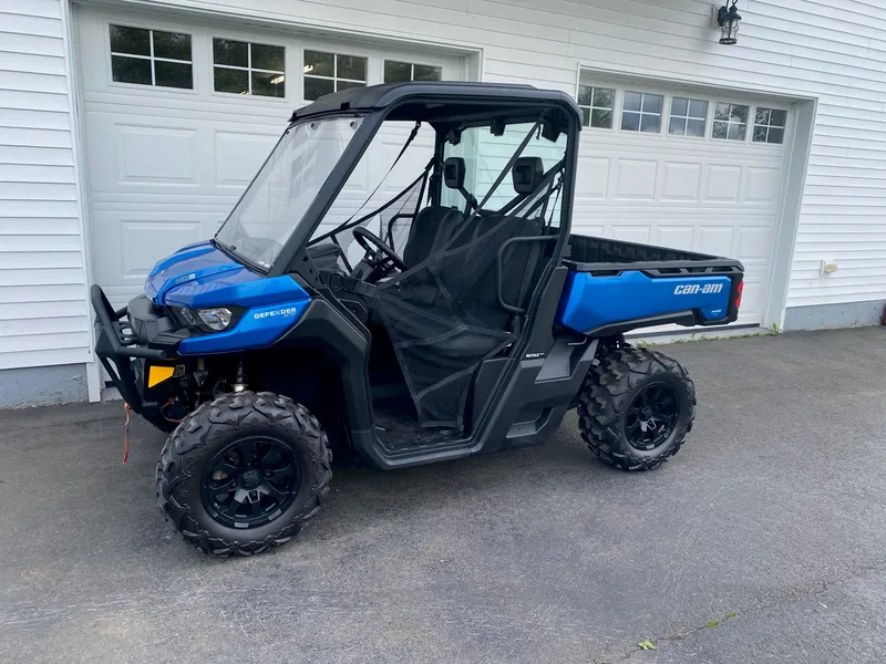 2023 Can-Am Defender XT HD9 — photo 3 of 3