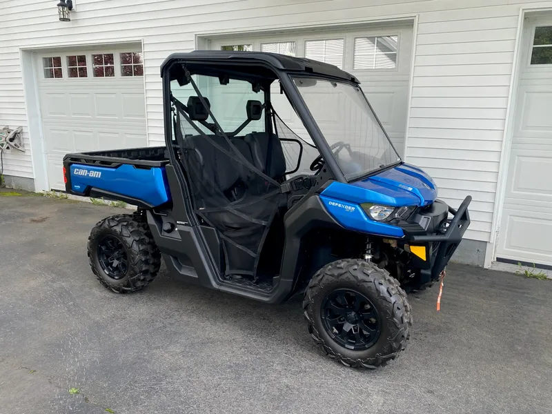 2023 Can-Am Defender XT HD9 — photo 2 of 2