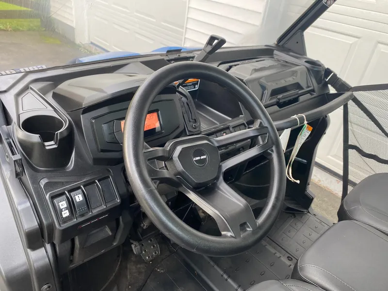 2023 Can-Am Defender XT HD9 — photo 8 of 8