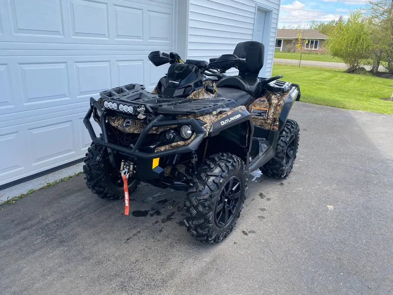 2022 Can-Am Outlander 850 Max XT — photo 2 of 9
