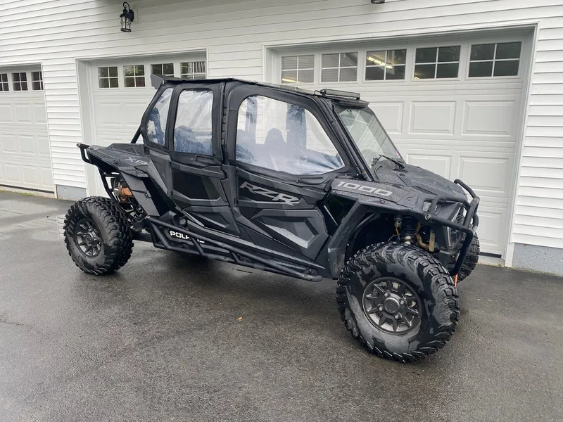 2023 Polaris RZR 1000 XP MAX 4 — photo 4 of 11