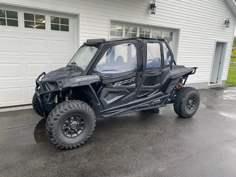 2023 Polaris RZR 1000 XP MAX 4 — photo 3 of 11