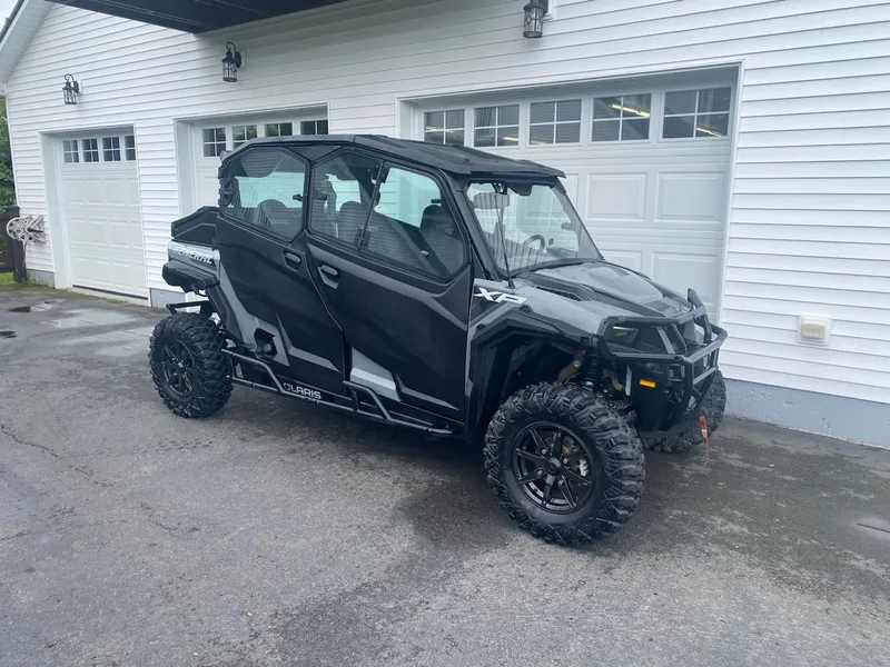 2023 Polaris General XP Unlimited Max 4 — photo 2 of 19