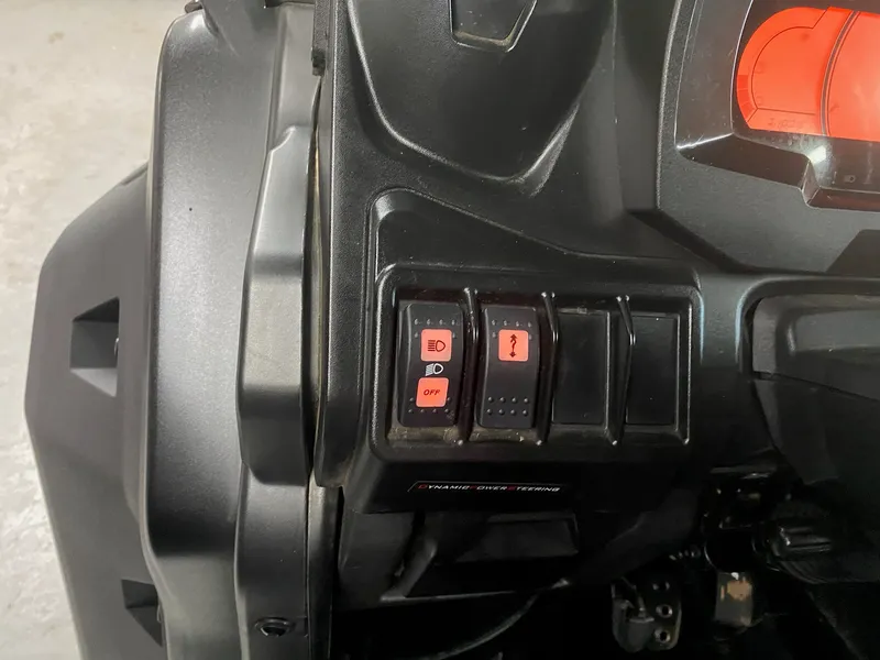 2022 Can-Am Defender Lone Star Max — photo 18 of 20