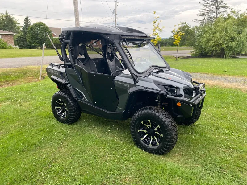 2020 Can-Am Commander 1000R Limited — photo 2 of 11