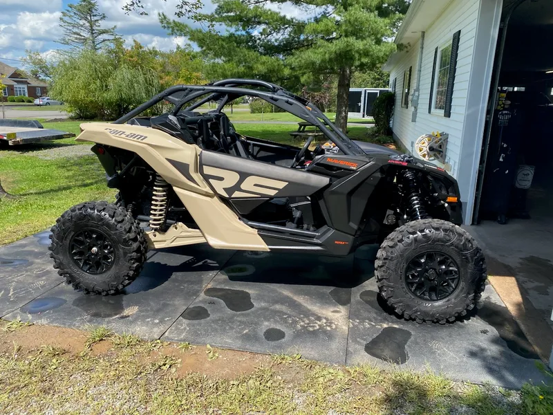 2023 Can-Am Maverick RS Turbo RR — photo 3 of 8