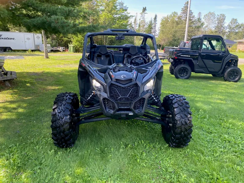 2023 Can-Am Maverick RS Turbo RR — photo 4 of 8