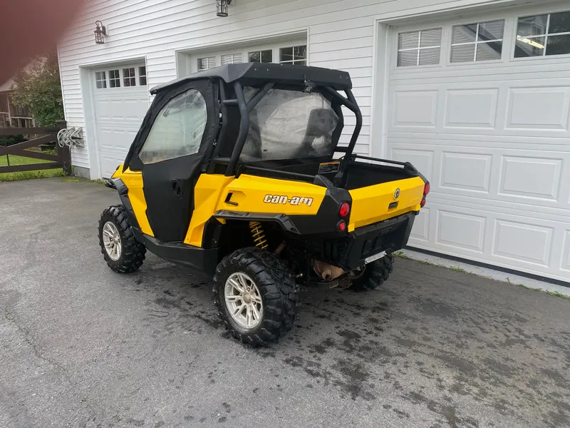 2013 Can-Am Commander 1000 — photo 6 of 12