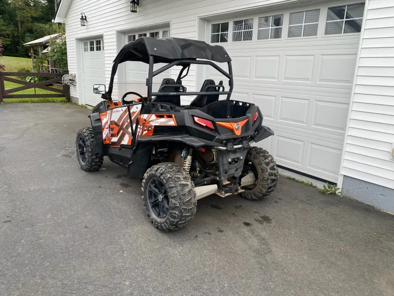 2019 CFMOTO ZFORCE 800 — photo 4 of 6