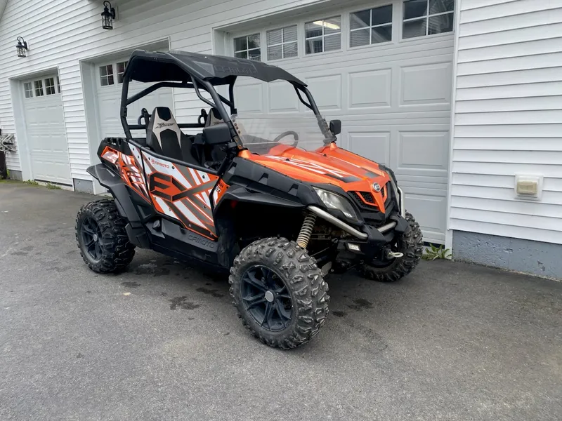 2019 CFMOTO ZFORCE 800 — photo 2 of 6