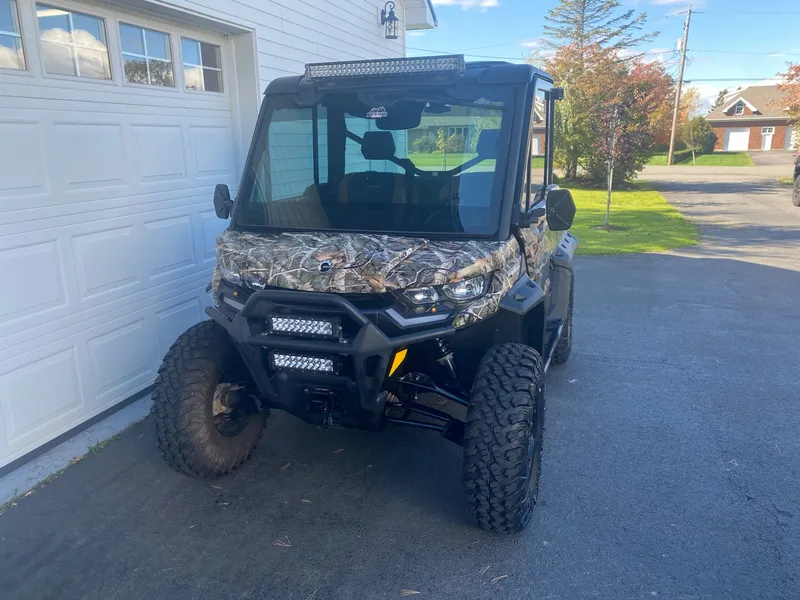 2024 Can-Am Defender Ltd — photo 3 of 9