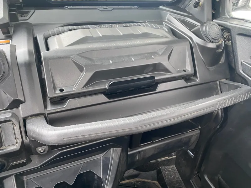 2024 Can-Am Defender HD10 Limited — photo 15 of 15