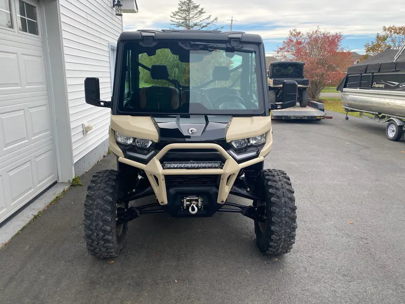 2024 Can-Am Defender HD10 Limited — photo 4 of 15