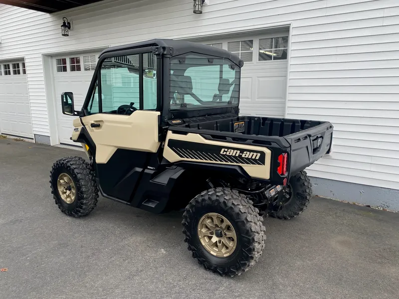 2024 Can-Am Defender HD10 Limited — photo 5 of 15